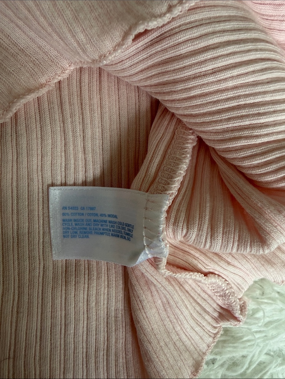 Gap Body Pink Ribbed Ruffle Trim Top Size Small - Picture 3 of 3